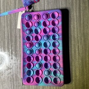 Pop it lot. One zippered pencil case, one zippered coin purse.